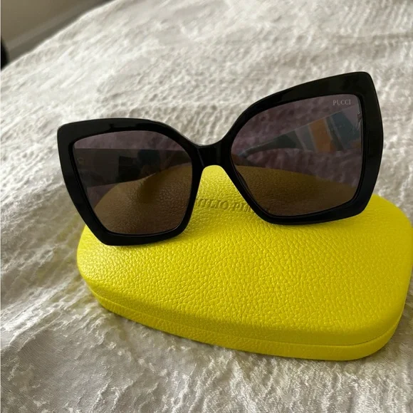 NWT Emilio PUCCI Butterfly Sunglasses - Picture 1 of 13